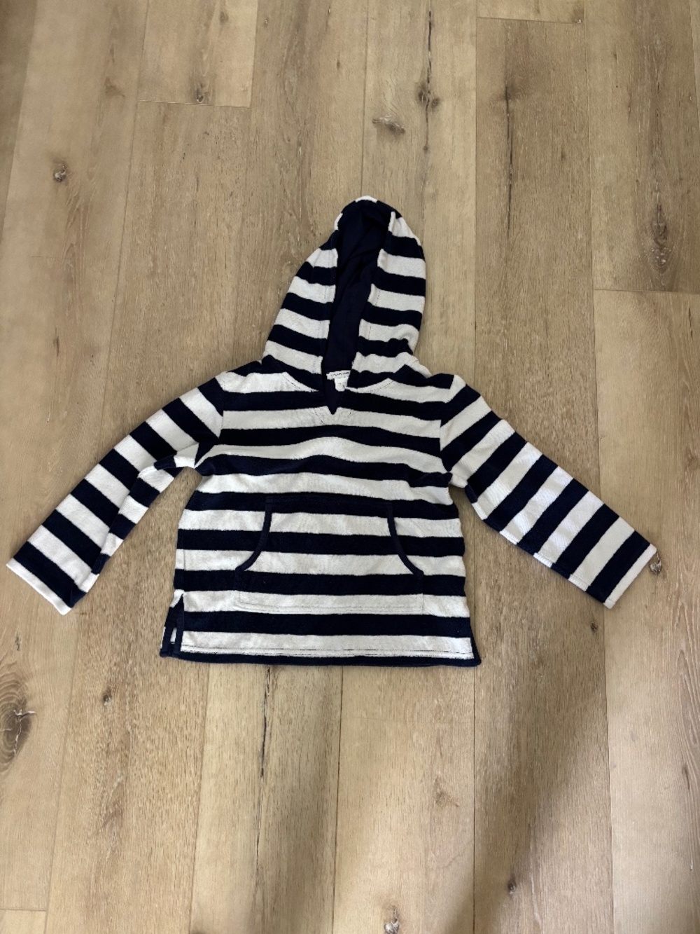 Pottery Barn kids hooded towel shirt blue white stripes